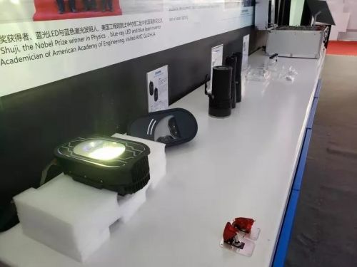 航空工業上電激光照明家族產品齊現2018珠海航展